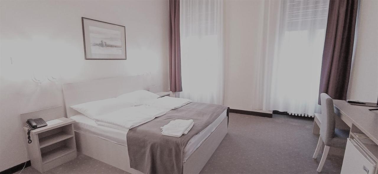 Hotel Vojvodina Novi Sad Extérieur photo