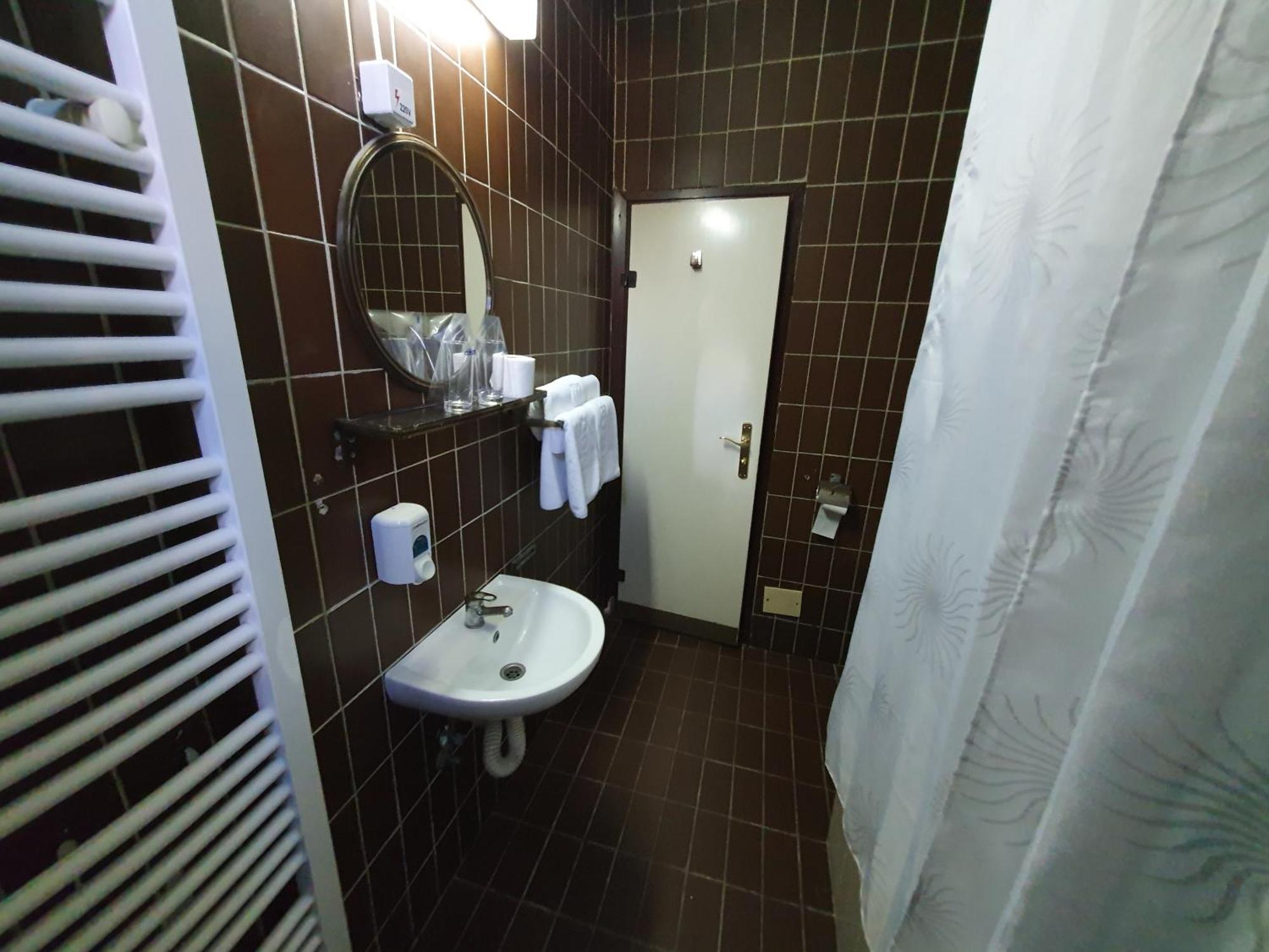 Hotel Vojvodina Novi Sad Extérieur photo